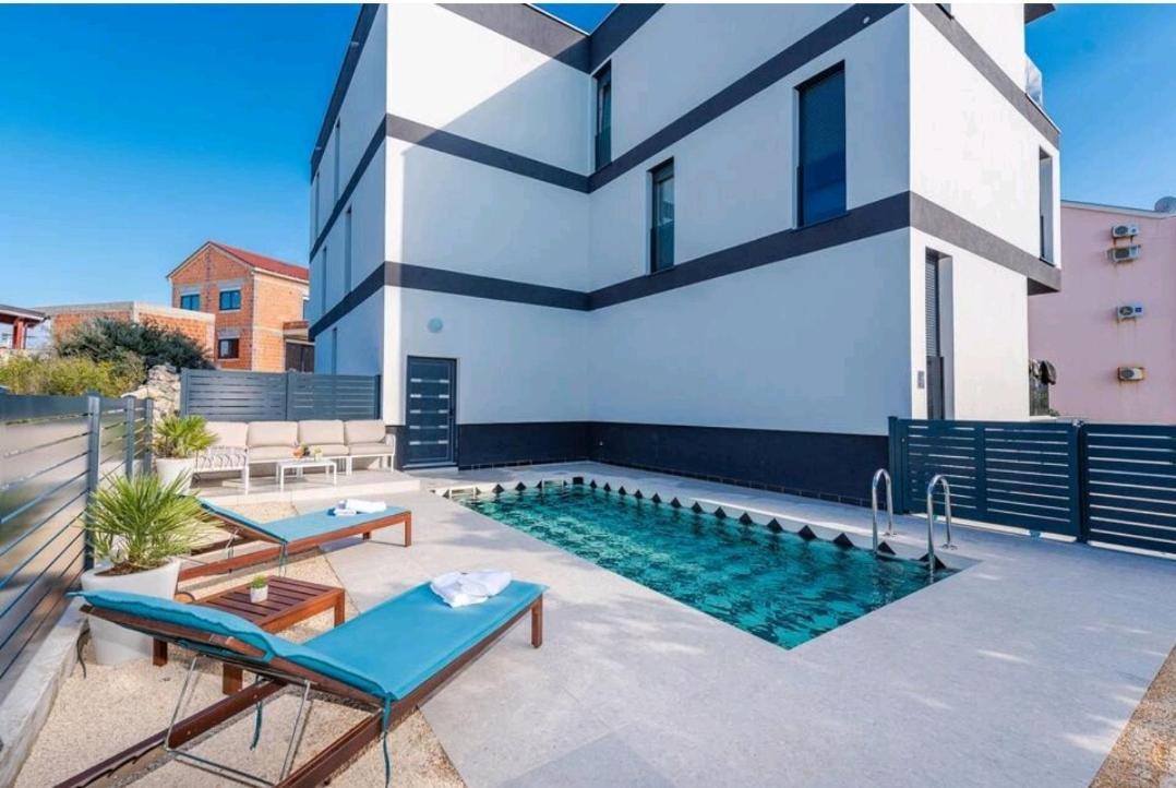Apartments House Novel Novalja Exterior photo